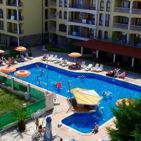 Appartement уютные с бассейном у моря в г. Sunny Beach