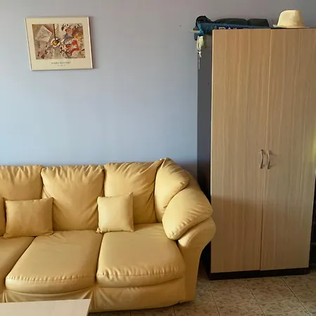 уютные с бассейном у моря в г. Apartment *